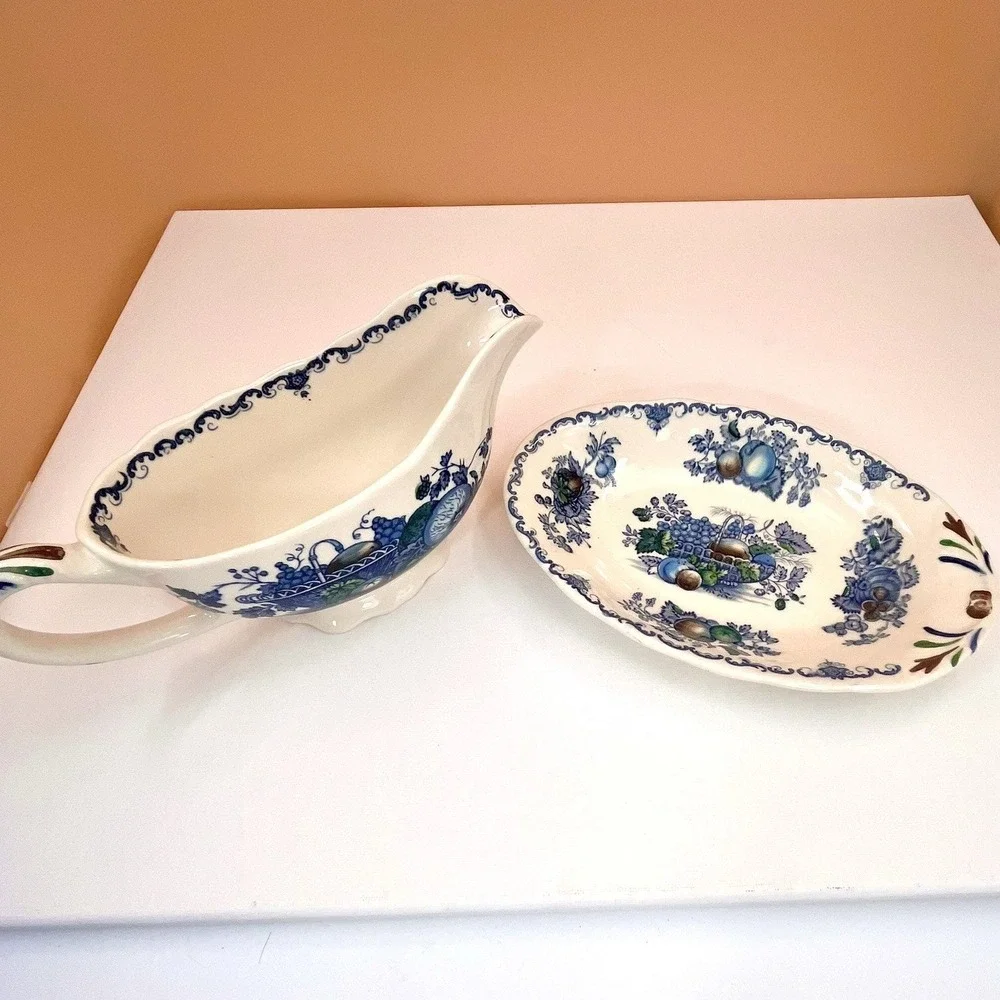 Mason's Ironstone Gravy Boat with‎ Saucer: Blue Fruit Basket Chinoiserie